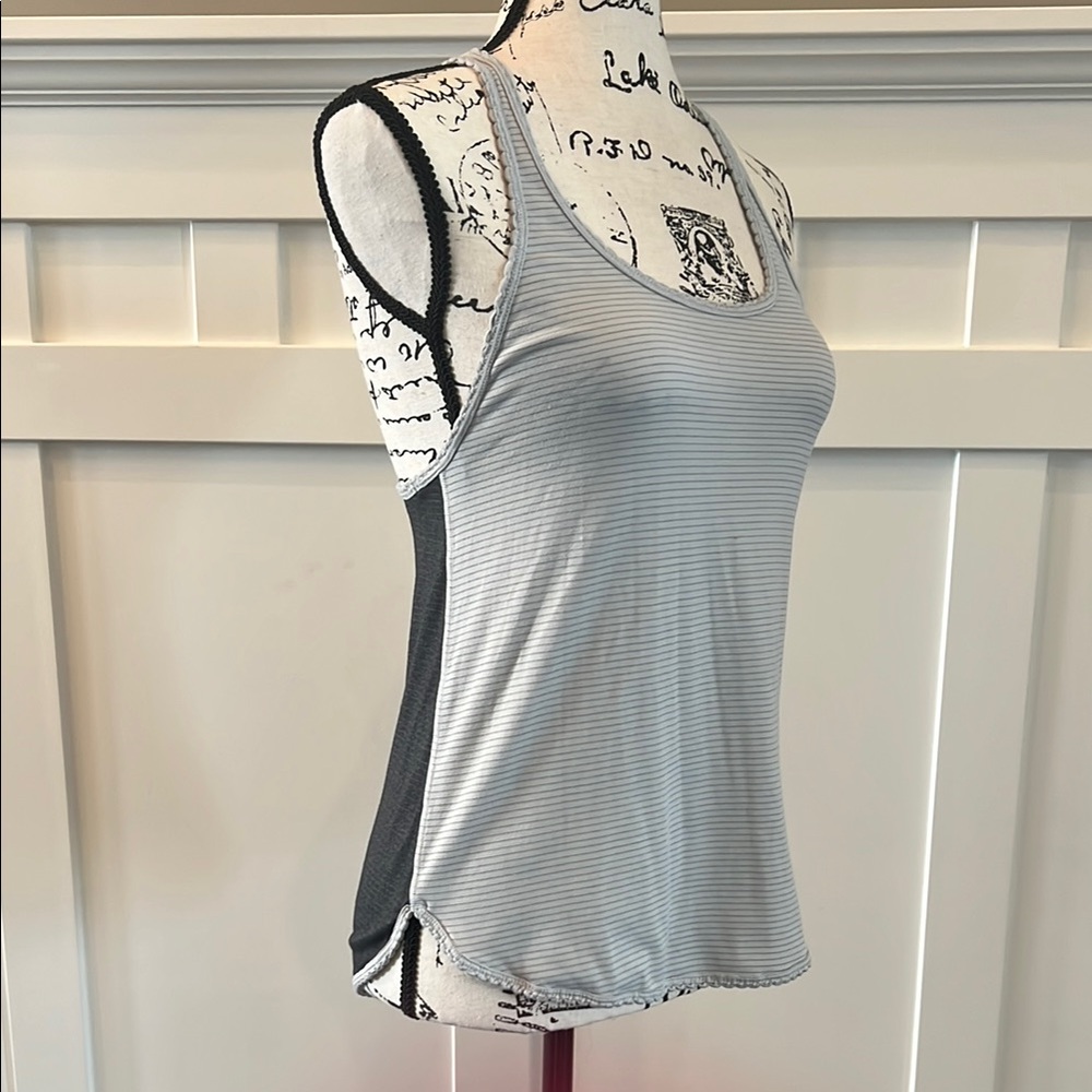 Lululemon Light and Dark Gray Colorblock Women's Scallop Edge Racerback Tank Top